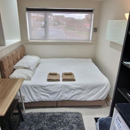 Oleon Apartments - コルチェスター エクステリア 写真
